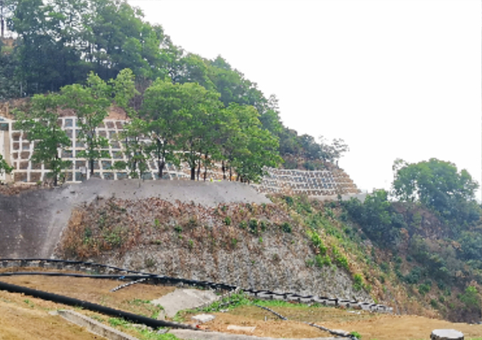 深圳市下坪固體廢棄物填埋場邊坡治理搶險(xiǎn)救災(zāi)工程